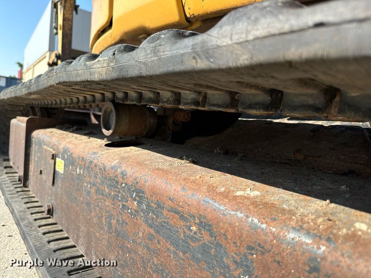 image for item MV9108 2010 Caterpillar  303.5C CR mini excavator