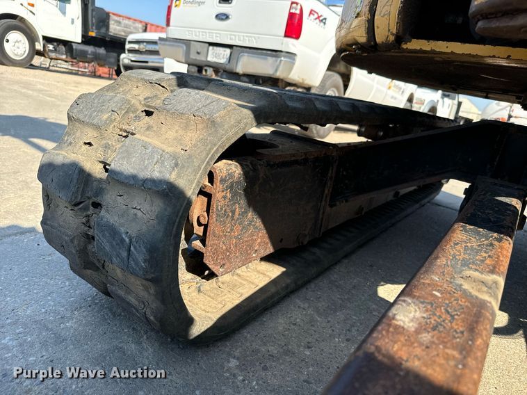 image for item MV9108 2010 Caterpillar  303.5C CR mini excavator