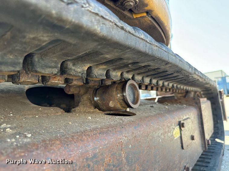 image for item MV9108 2010 Caterpillar  303.5C CR mini excavator