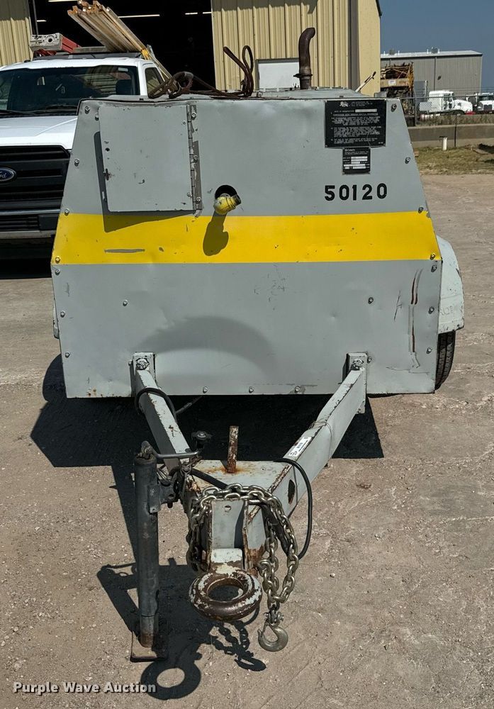 image for item MV9109 1997 CompAir LeRoi Q185DJE air compressor