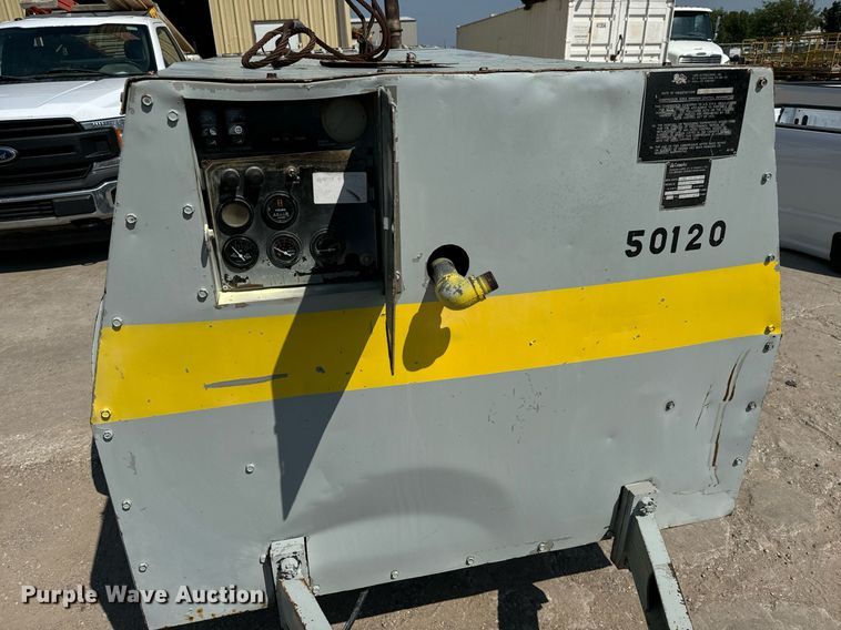 image for item MV9109 1997 CompAir LeRoi Q185DJE air compressor