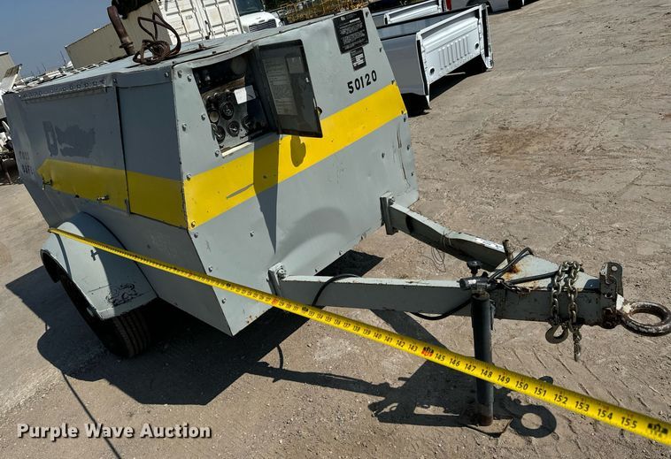 image for item MV9109 1997 CompAir LeRoi Q185DJE air compressor