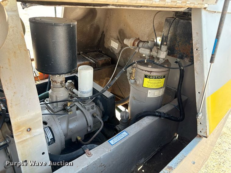 image for item MV9109 1997 CompAir LeRoi Q185DJE air compressor