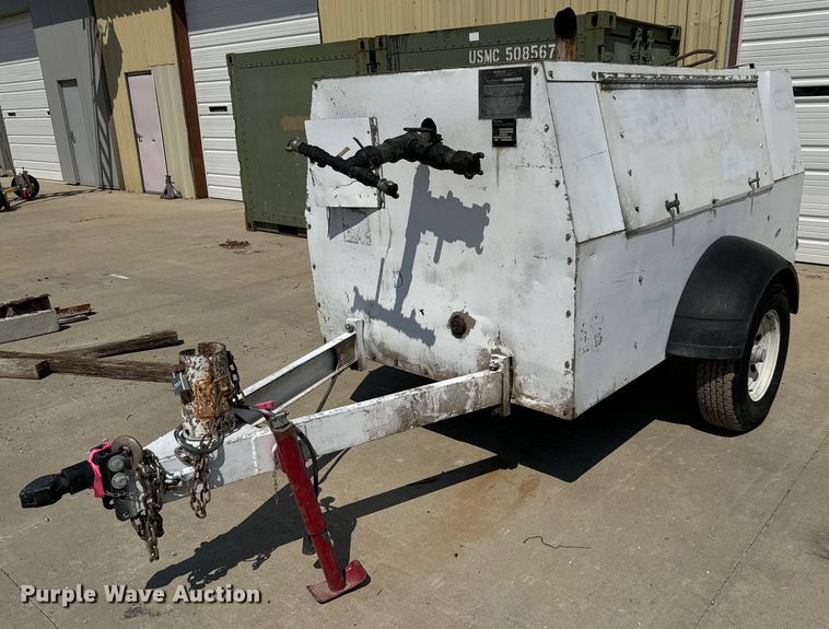 image for item MV9117 2002 CompAir Q375DC-E air compressor