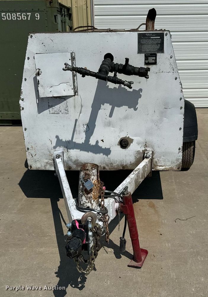 image for item MV9117 2002 CompAir Q375DC-E air compressor