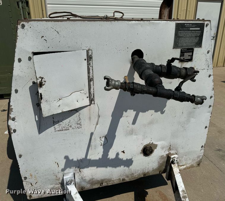 image for item MV9117 2002 CompAir Q375DC-E air compressor