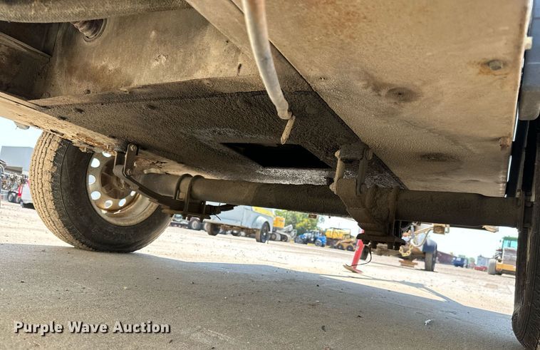 image for item MV9117 2002 CompAir Q375DC-E air compressor