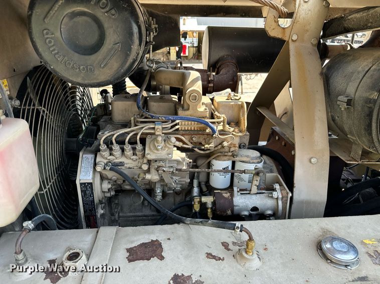 image for item MV9117 2002 CompAir Q375DC-E air compressor