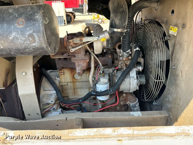 image for item MV9117 2002 CompAir Q375DC-E air compressor