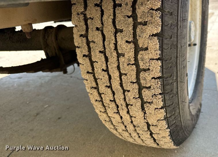 image for item MV9117 2002 CompAir Q375DC-E air compressor