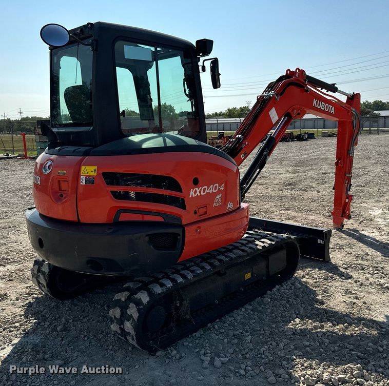 image for item MV9158 2020 Kubota  KX040-4 mini excavator