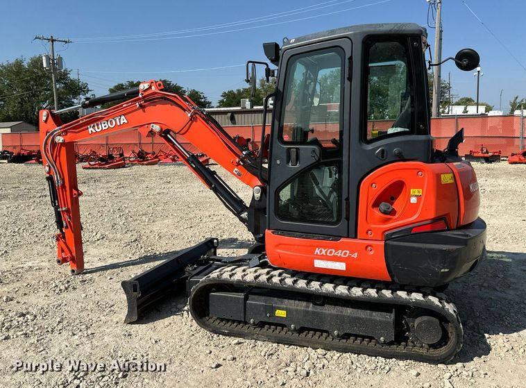 image for item MV9158 2020 Kubota  KX040-4 mini excavator