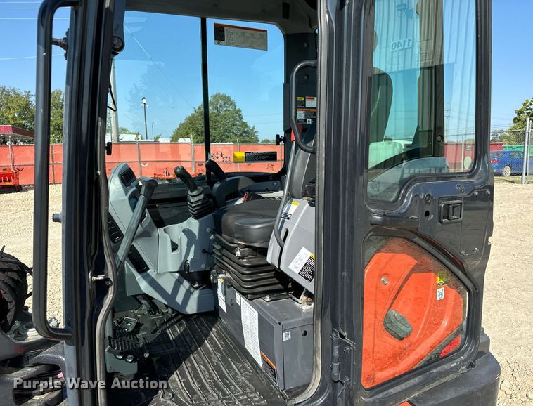 image for item MV9158 2020 Kubota  KX040-4 mini excavator
