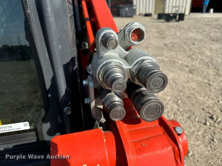 image for item MV9159 2022 Kubota  SVL97-2 tracked skid steer loader