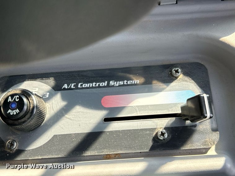 image for item MV9159 2022 Kubota  SVL97-2 tracked skid steer loader