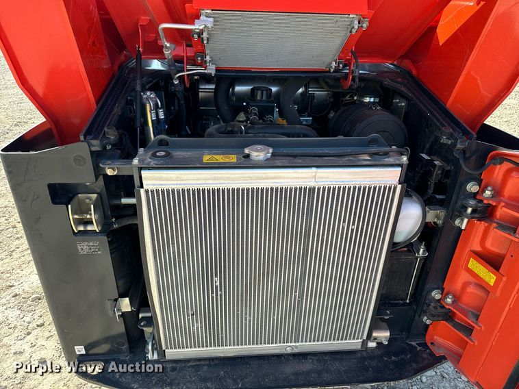 image for item MV9159 2022 Kubota  SVL97-2 tracked skid steer loader