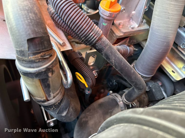 image for item MV9159 2022 Kubota  SVL97-2 tracked skid steer loader