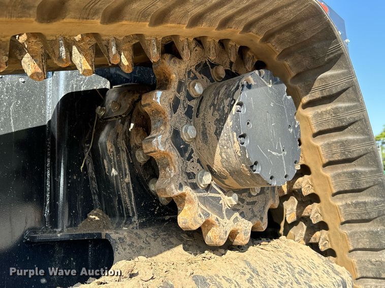 image for item MV9159 2022 Kubota  SVL97-2 tracked skid steer loader