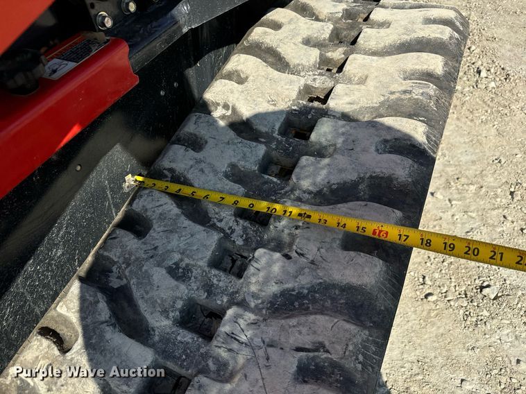 image for item MV9159 2022 Kubota  SVL97-2 tracked skid steer loader