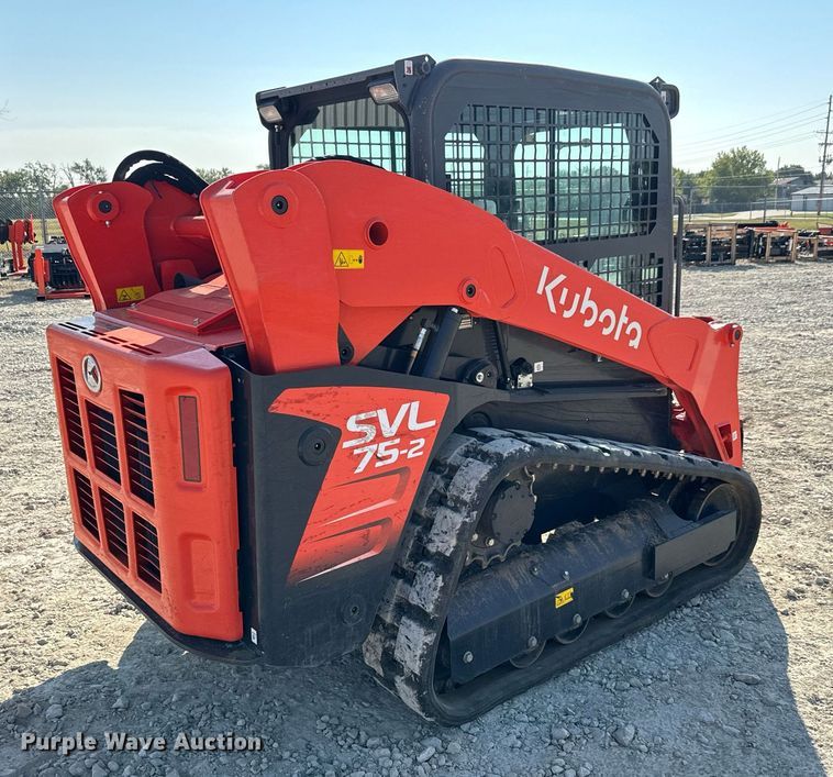 image for item MV9160 2022 Kubota  SVL75-2 tracked skid steer loader