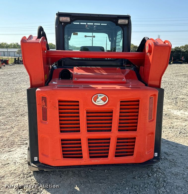 image for item MV9160 2022 Kubota  SVL75-2 tracked skid steer loader