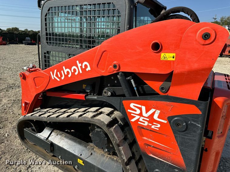 image for item MV9160 2022 Kubota  SVL75-2 tracked skid steer loader
