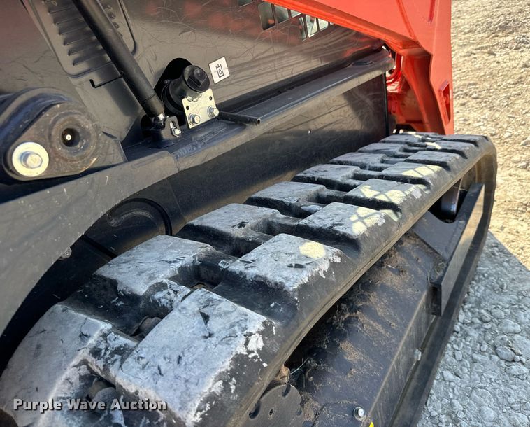 image for item MV9160 2022 Kubota  SVL75-2 tracked skid steer loader