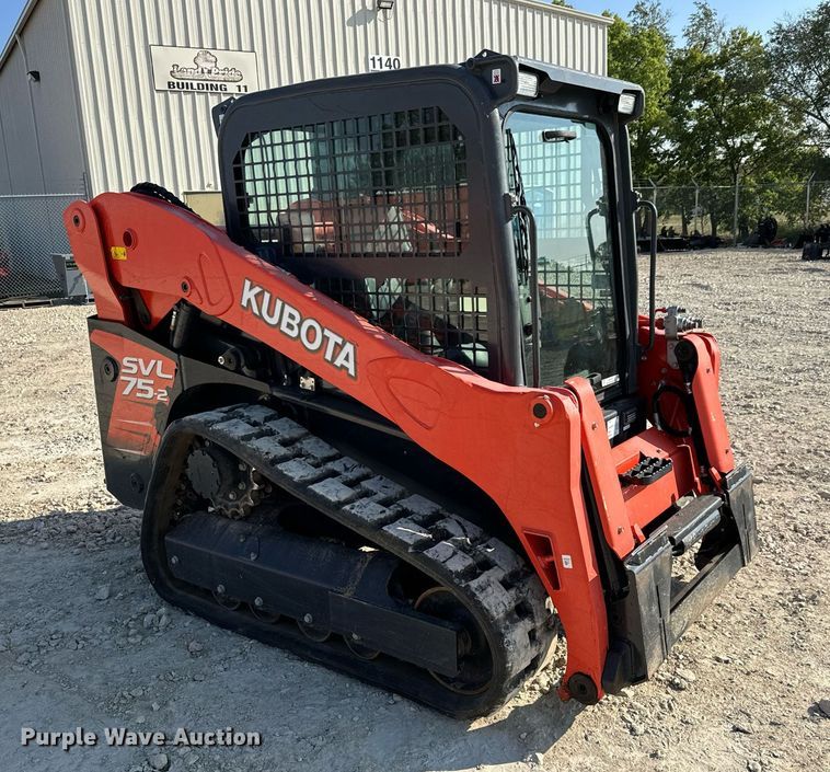 image for item MV9161 2020 Kubota  SVL75-2 tracked skid steer loader