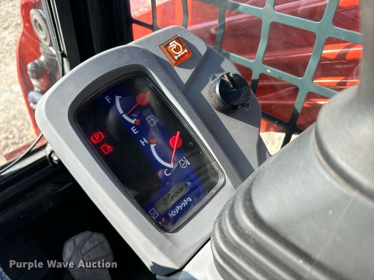 image for item MV9161 2020 Kubota  SVL75-2 tracked skid steer loader