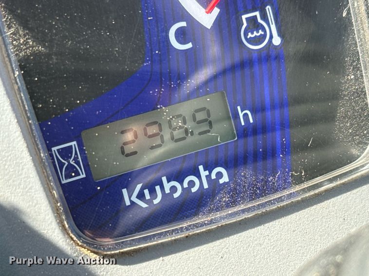 image for item MV9161 2020 Kubota  SVL75-2 tracked skid steer loader