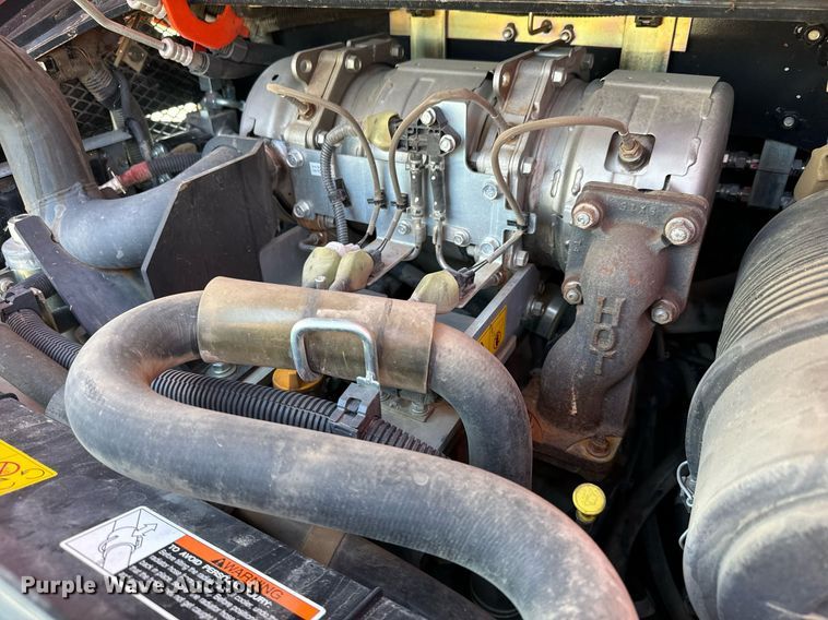 image for item MV9161 2020 Kubota  SVL75-2 tracked skid steer loader