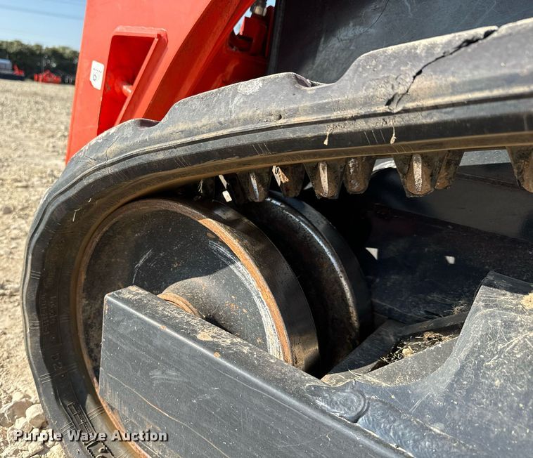 image for item MV9161 2020 Kubota  SVL75-2 tracked skid steer loader