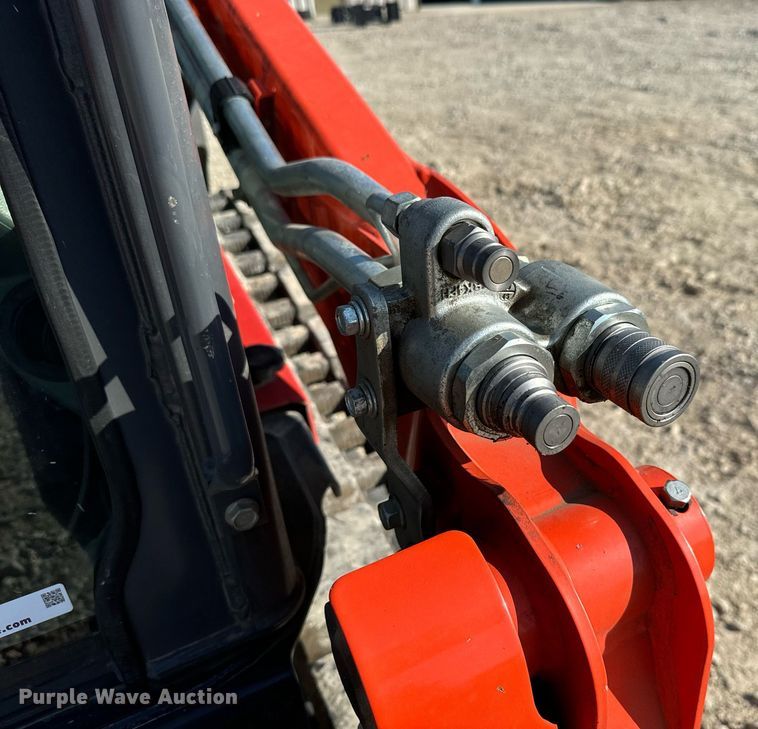 image for item MV9162 2021 Kubota  SLV 65-2 tracked skid steer loader