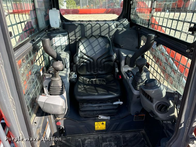 image for item MV9162 2021 Kubota  SLV 65-2 tracked skid steer loader