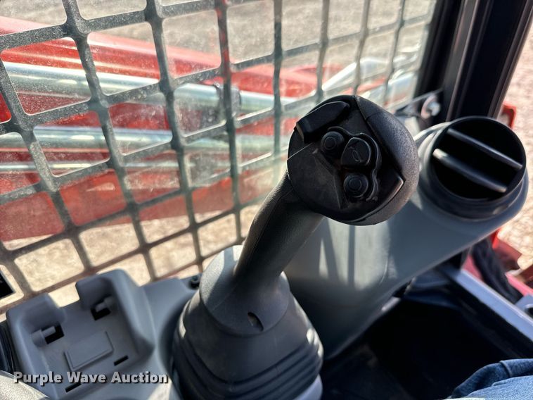 image for item MV9162 2021 Kubota  SLV 65-2 tracked skid steer loader