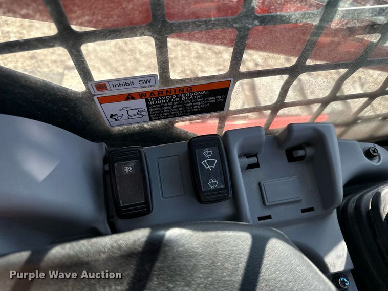 image for item MV9162 2021 Kubota  SLV 65-2 tracked skid steer loader