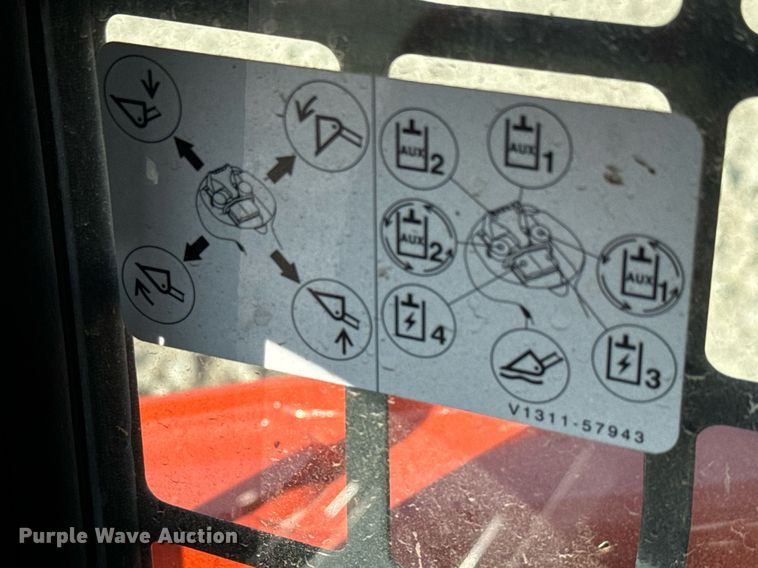 image for item MV9162 2021 Kubota  SLV 65-2 tracked skid steer loader