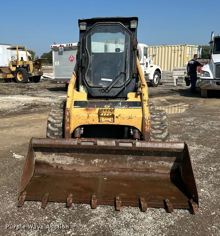 image for item NL9322 2007 Caterpillar 236B skid steer loader