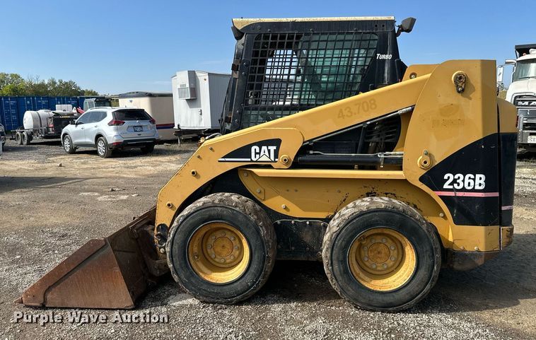 image for item NL9322 2007 Caterpillar 236B skid steer loader