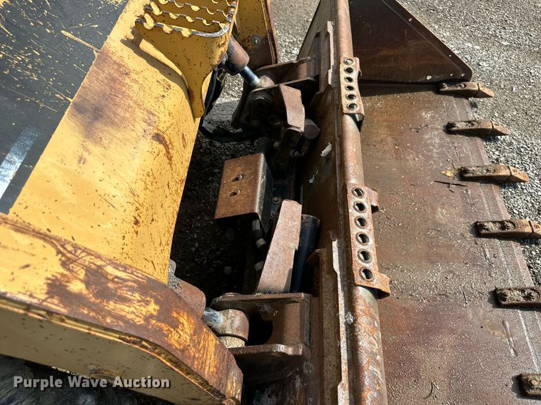 image for item NL9322 2007 Caterpillar 236B skid steer loader