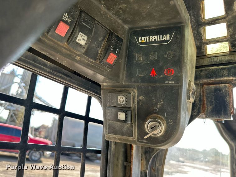 image for item NL9322 2007 Caterpillar 236B skid steer loader