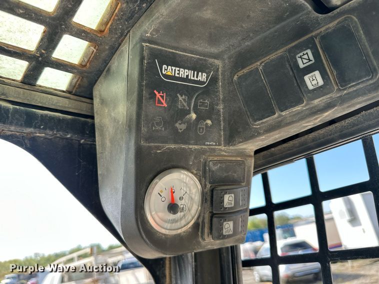 image for item NL9322 2007 Caterpillar 236B skid steer loader