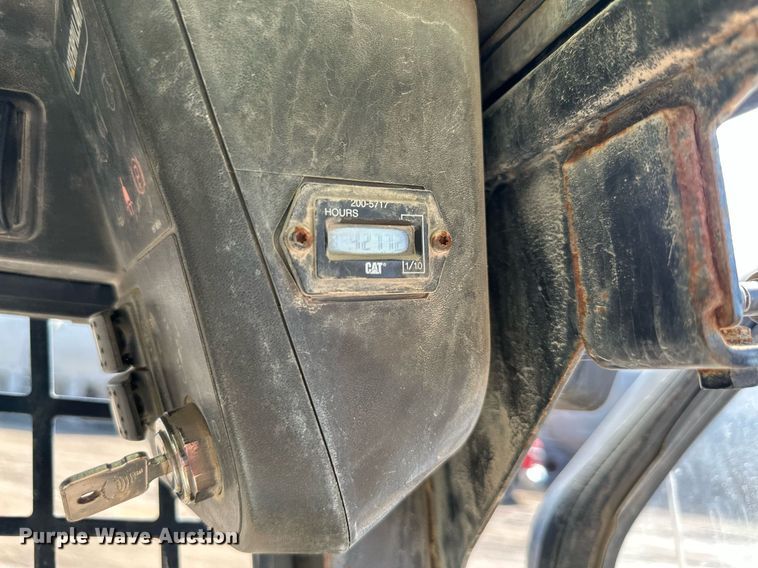 image for item NL9322 2007 Caterpillar 236B skid steer loader