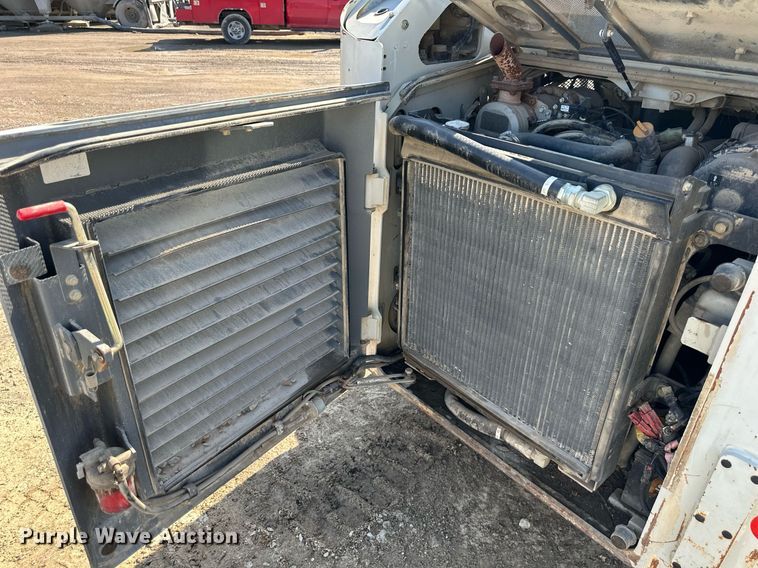 image for item NL9323 2015 Takeuchi  TL10 tracked skid steer loader