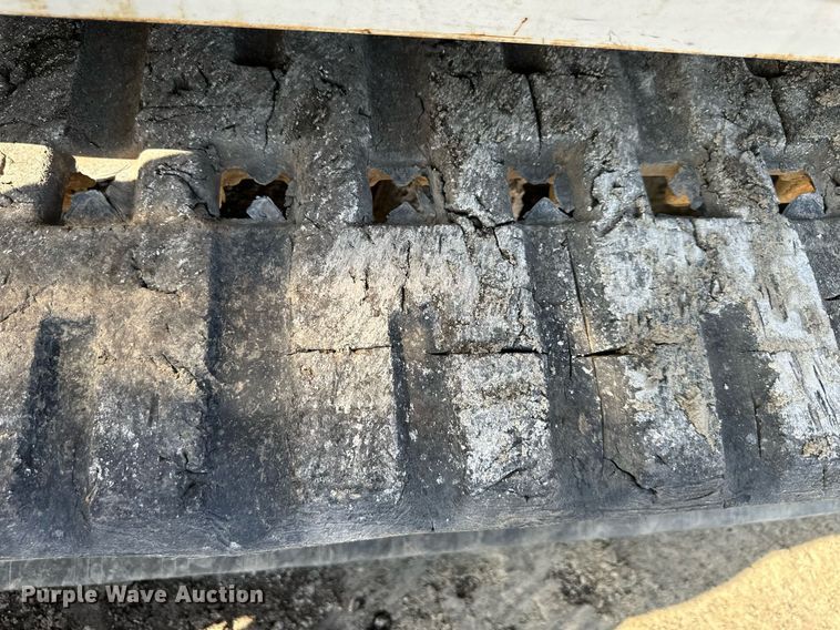 image for item NL9323 2015 Takeuchi  TL10 tracked skid steer loader