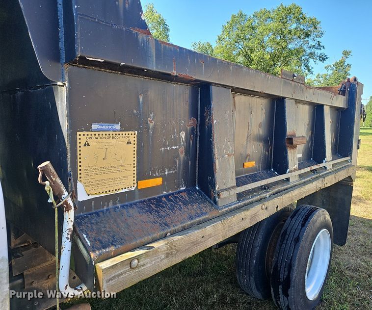 image for item NX9046 1987 GMC  C70 dump truck