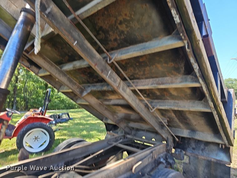 image for item NX9046 1987 GMC  C70 dump truck