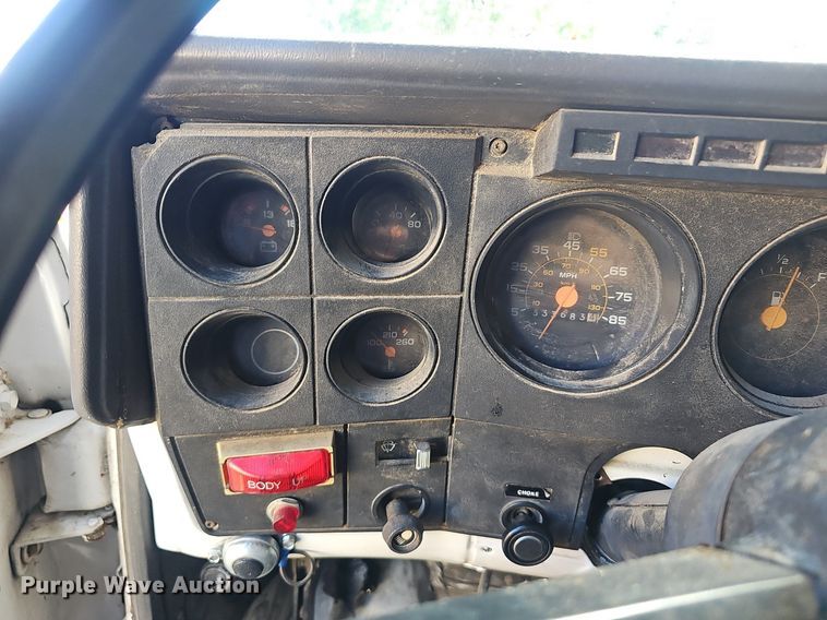 image for item NX9046 1987 GMC  C70 dump truck