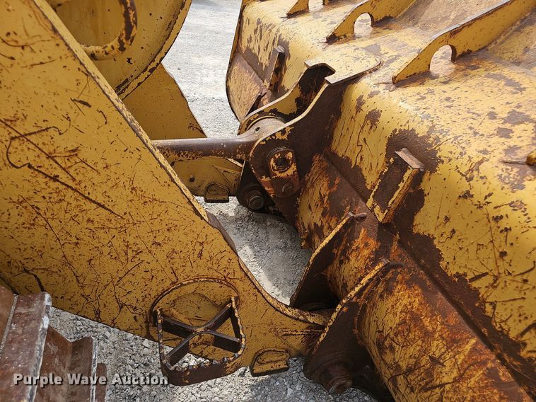 image for item NX9201 2002 Caterpillar  963C LGP track loader