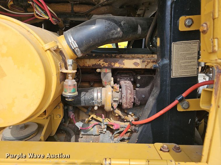 image for item NX9201 2002 Caterpillar  963C LGP track loader